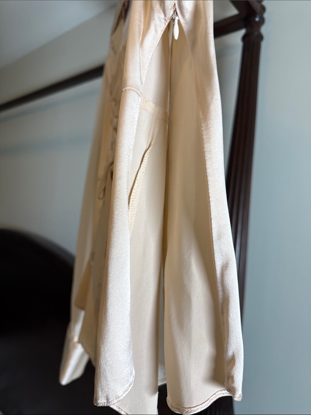 Karen Millen Silk-Blend Rose Gold champagne Ruffle Tie-Neck Button-Down Blouse - Picture 7 of 8